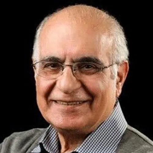 هوشنگ مرادی کرمانی