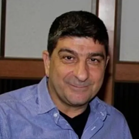 مصطفی مستور